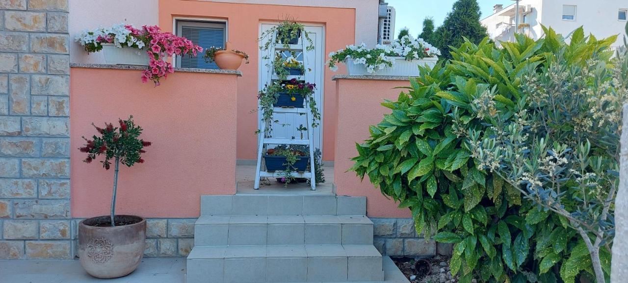 Apartments Tomic Biograd Na Moru Luaran gambar
