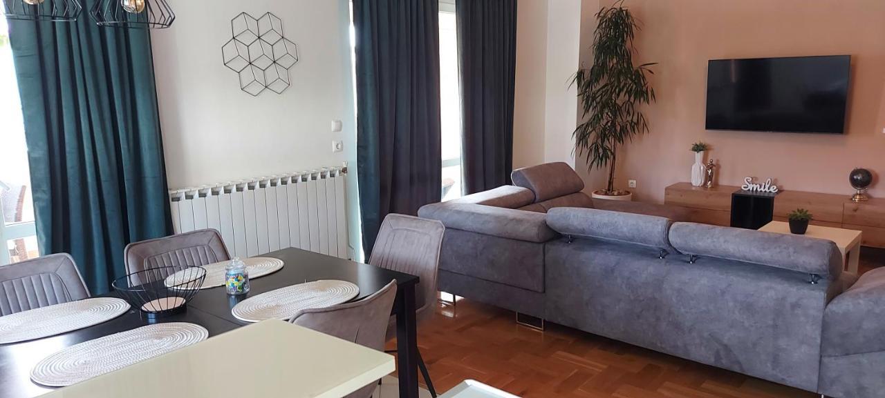 Apartments Tomic Biograd Na Moru Luaran gambar