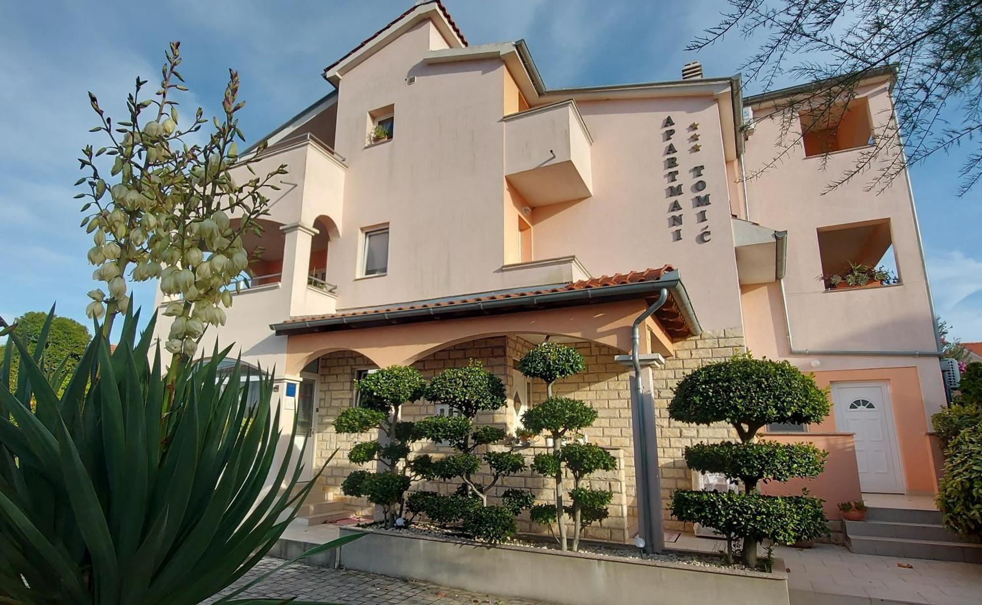 Apartments Tomic Biograd Na Moru Luaran gambar