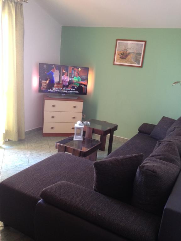 Apartments Tomic Biograd Na Moru Luaran gambar